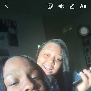 Meet your Posher, Sianda